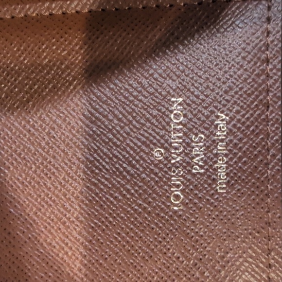 Louis Vuitton Victorine Wallet - Picture 3 of 12